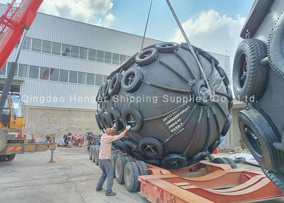 جودة 50 كيلو باسكال و 80 كيلو باسكال يوكوهاما نوع شبكة واقيات من المطاط الهوائية للسفن إلى السفن والسفن إلى الموانئ هيكل عائم ISO 17357 مصنع