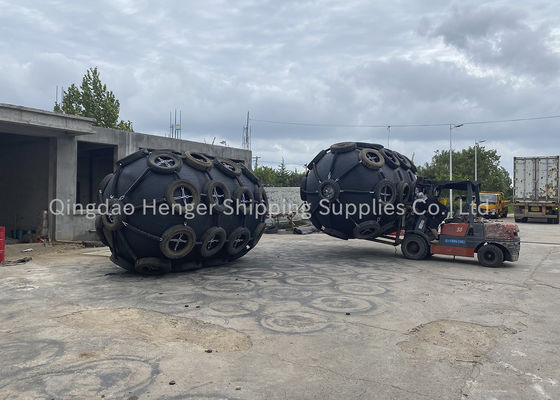 جودة العائمة البحرية نوع الرافعة الهوائية المطاط الحاجز 80kpa مصنع