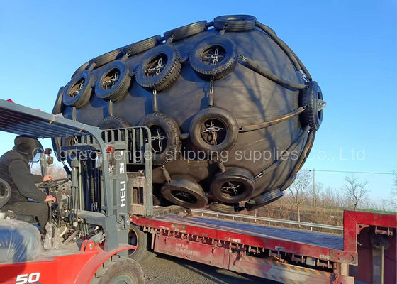 جودة درابزين مطاطي هوائي بحري أسود 50kpa 3.3 * 6.5m مع شبكة سلسلة مصنع