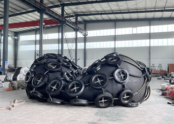 جودة ISO17357 Standard 3.3*6.5M 50Kpa مصد مطاطي هوائي أسود للبيع مصنع