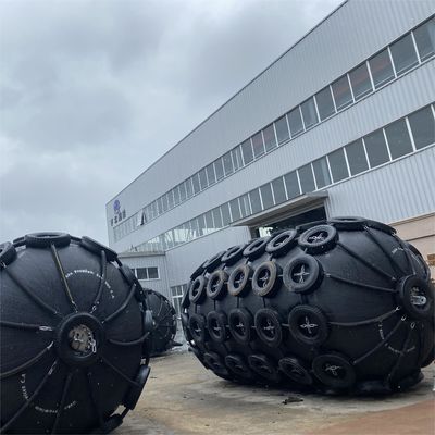 جودة Two-year Warranty Pneumatic Rubber Fender 2.5*5.5M For Vessel Berthing مصنع