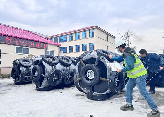 جودة البولي يوريثان الأسطواني المغطس الساخن الزجاجية الرافعة الفقاعة طائرة مصنع