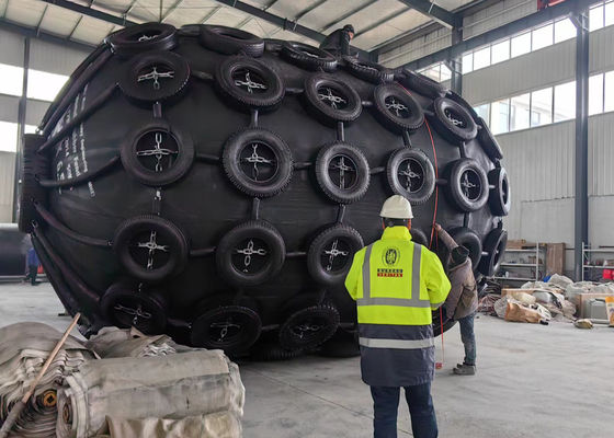 جودة حفرة بحرية هوائية يوكوهاما حفرة مطاط طبيعي قابلة للنفخ مع شبكة سلسلة مصنع