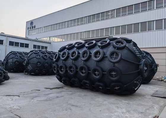 جودة حفرة بحرية هوائية يوكوهاما حفرة مطاط طبيعي قابلة للنفخ مع شبكة سلسلة مصنع