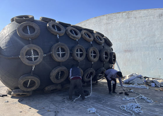 جودة أجهزة الصيانة المطاطية للقوارب في رصيف السفن مصنع