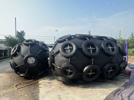 جودة 0.05MPa/ 0.08MPa مطاط بحري مع قدرة ممتازة على امتصاص الصدمات ونوع الحبل مصنع