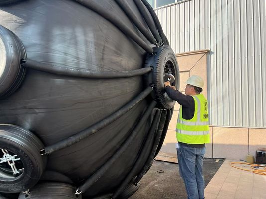 جودة واقيات مطاطية هوائية عائمة من نوع يوكوهاما للسفن البحرية مصنع