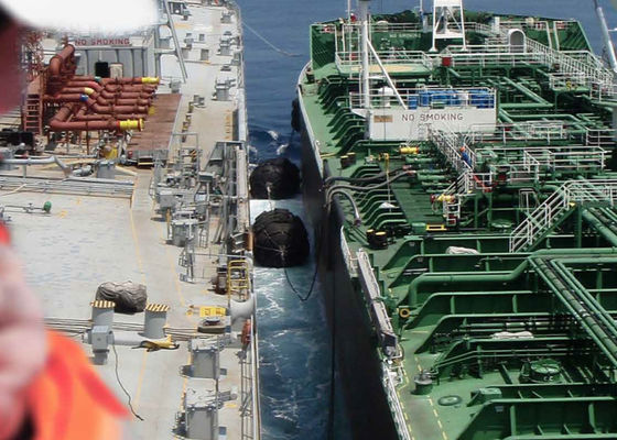 جودة STS Operation Hydro Pneumatic Fender، 1 - 10M طول القوارب التجارية المصدات مصنع