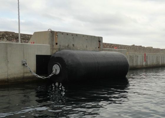 جودة مادة المطاط الطبيعي مملوءة بالرغوة EVA Float لقوارب التونة مصنع