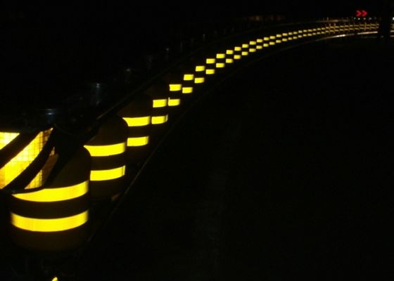 جودة منحنى الطريق الحاجز الأسطوانة ، والبولي ايثلين الطريق الأسطوانة الحاجز مصنع