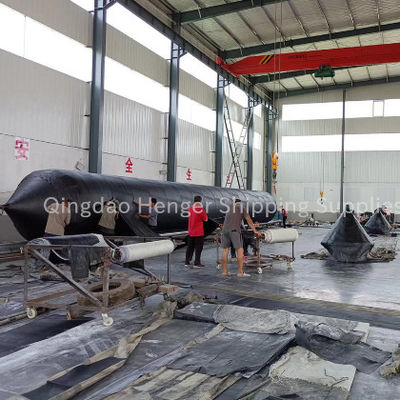 جودة وسادة هوائية مطاطية بحرية سوداء آمنة وفعالة وصديقة للبيئة مصنع