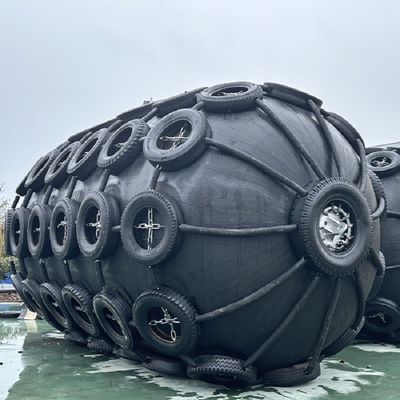 جودة ISO 17357 Certified Natural Rubber Pneumatic Fender with 50Kpa Working Pressure for Marine Safety المصنع