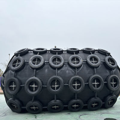جودة 50kPa Pneumatic Marine Fender Yokohama Fender for Ship-to-ship with 6-10 Years Lifespan المصنع
