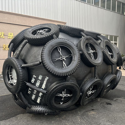جودة ISO 17357 Certified Natural Rubber Pneumatic Fender with 50Kpa Working Pressure for Marine Safety المصنع