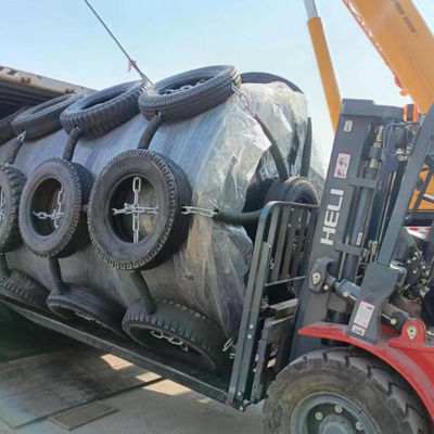 جودة مصدات مملوءة بالفوم خالية من الصيانة من نوع Ever-Cushion على شكل أسطوانة، معدات السلامة البحرية المقاومة للتآكل مصنع