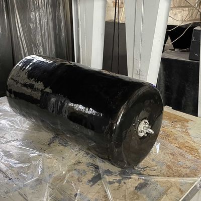 جودة تصميم باستخدام عمر 10 إلى 15 سنة، واقيات بحرية أسطوانية، ارتفاع مخصص، حماية متينة من الصدمات للموانئ والمرافئ والسفن مصنع