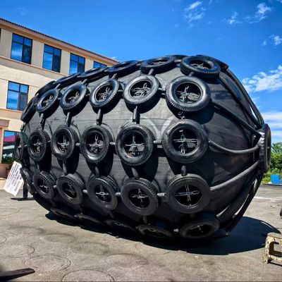 جودة حاجز مطاطي هوائي أبيض مع شهادة CCS BV للعمليات البحرية مصنع