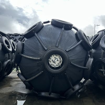 جودة Heavy Duty Pneumatic Rubber Fender Inflatable Yokohama Type Fender for Protection of Large Oil Tankers and Gas Carriers مصنع
