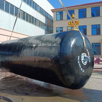جودة ISO17357 Approved EVA Foam Filled Fender with Customizable Dimensions and High Energy Absorption for Marine Anti Collision المصنع