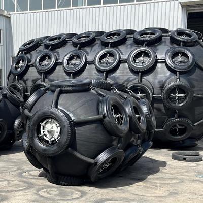 جودة CCS/BV/LR/DNV Certified High-Quality Black Pneumatic Rubber Fender for STS/STD Applications مصنع