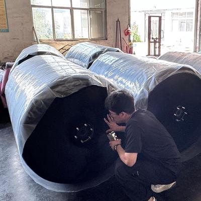 جودة High Elasticity Anti-Leakage Aging Resistance Foam Filled Fender EVA Solid Fender Customized for Marine Applications مصنع