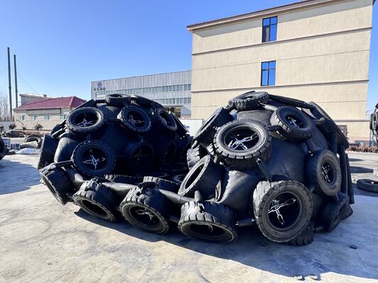 جودة عمر التصميم من 8 إلى 15 عامًا حاوية عائمة طائرة مضغوطة عالية المدى الطويل الحماية العائمة للقوارب مصنع