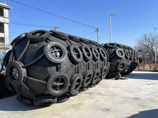 جودة Natural Rubber ISO Certified Pneumatic Rubber Fender with 50Kpa/80kpa Working Pressure for Marine Anti-Collision مصنع