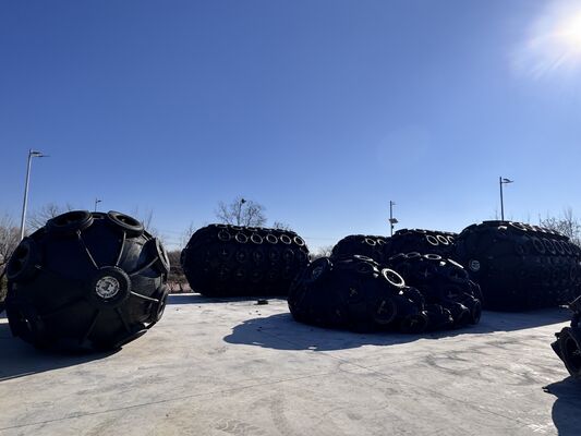 جودة سفينة قارب إرساء 50 كيلو باسكال 80 كيلو باسكال واقي من المطاط سلسلة إطار شبكة شديدة التحمل واقي رصيف لحماية إرساء السفن البحرية مصنع