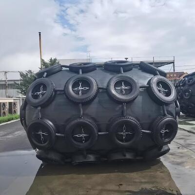 جودة Heavy Duty Pneumatic Rubber Fender Inflatable Yokohama Type Fender for Protection of Large Oil Tankers and Gas Carriers مصنع