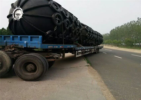 جودة 50KPa / 80Kpa Marine Boat Fender EVA Foam Fender مصنع