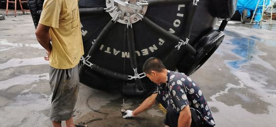 جودة درابزين عائم هوائي غواصة يوكوهاما درابزين مطاطي هوائي مصنع