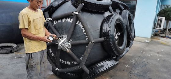 جودة يوكوهاما نوع الحاجز المطاطي البحري مصدات الرصيف البحري بقطر 0.5 م -3.3 م مصنع