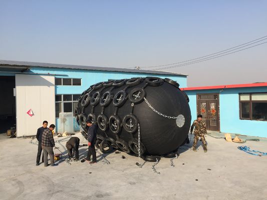 جودة مصدات السفن ذات قدرة امتصاص صدمات ممتازة بضغط نفخ 50 كيلو باسكال والأداء مصنع