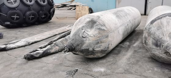 جودة أكياس هوائية مطاطية ذات ضغط منخفض للرفع الثقيل تستخدم وسادة هوائية بحرية من المطاط المطاطي مصنع