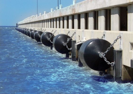 جودة D1200 * 2000L العائمة السفينة الهوائية المطاط الحاجز رغوة مملوءة بحاجز البولي يوريثين مصنع