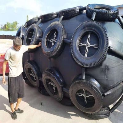 جودة نوع الحاجز البحري العائم درابزين هوائي السفن درابزين قارب المطاط مصنع