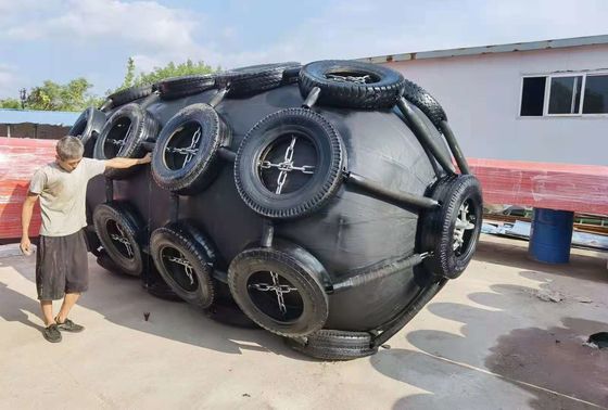 جودة درابزين بحري قابل للنفخ عائم يوكوهاما درابزين مطاطي هوائي مع شبكة سلسلة مصنع