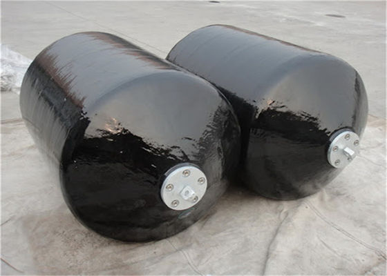 جودة ISO17357 Standard Foam Filled Fender with Polyethylene Outer Shell and Closed-cell Foam Core for Durable Impact Protection المصنع
