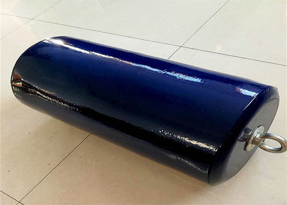 جودة ISO17357 Standard Foam Filled Fender with Polyethylene Outer Shell and Closed-cell Foam Core for Durable Impact Protection المصنع