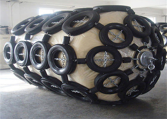 جودة High Energy Absorption Foam Filled Fender and EVA Solid Fender for Safe Ship Berthing and Anti Collision المصنع