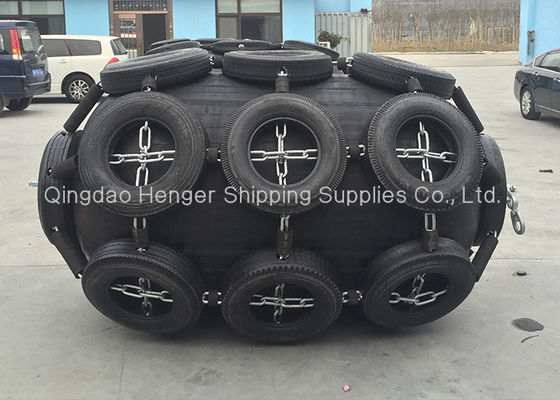 جودة ISO17357 Compliant Pneumatic Rubber Fender with Customized 0.3-4.8 M Size and 50kpa & 80kpa Pressure for Marine Applications مصنع