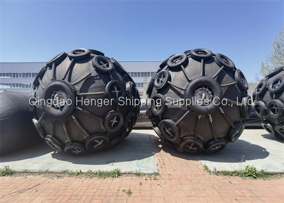 جودة ISO 17357 Compliant Natural Rubber Pneumatic Rubber Fender with 50Kpa/80kpa Working Pressure for Marine Protection المصنع